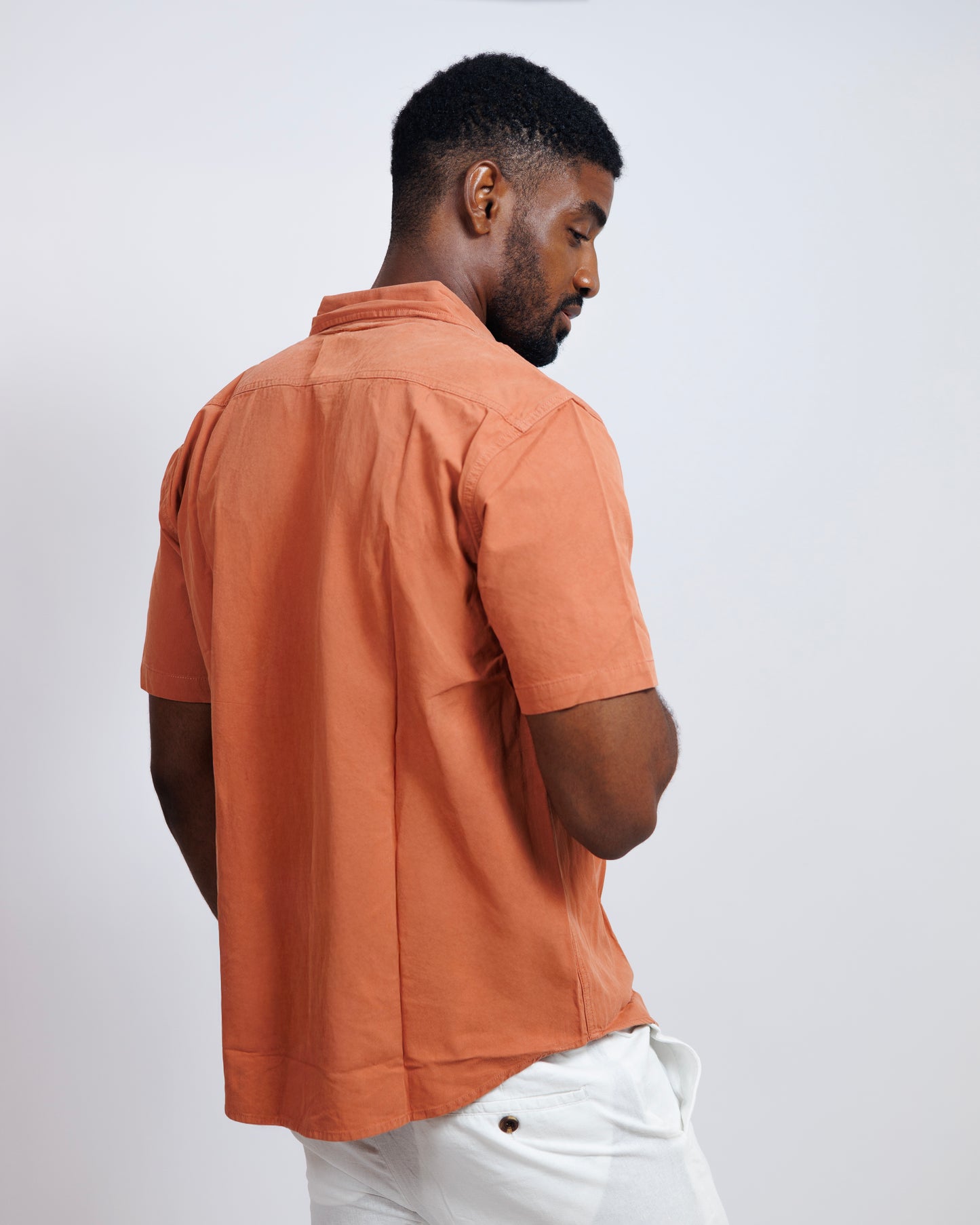 Structured Short-sleeved shirt with Double Chest Pockets in Peach