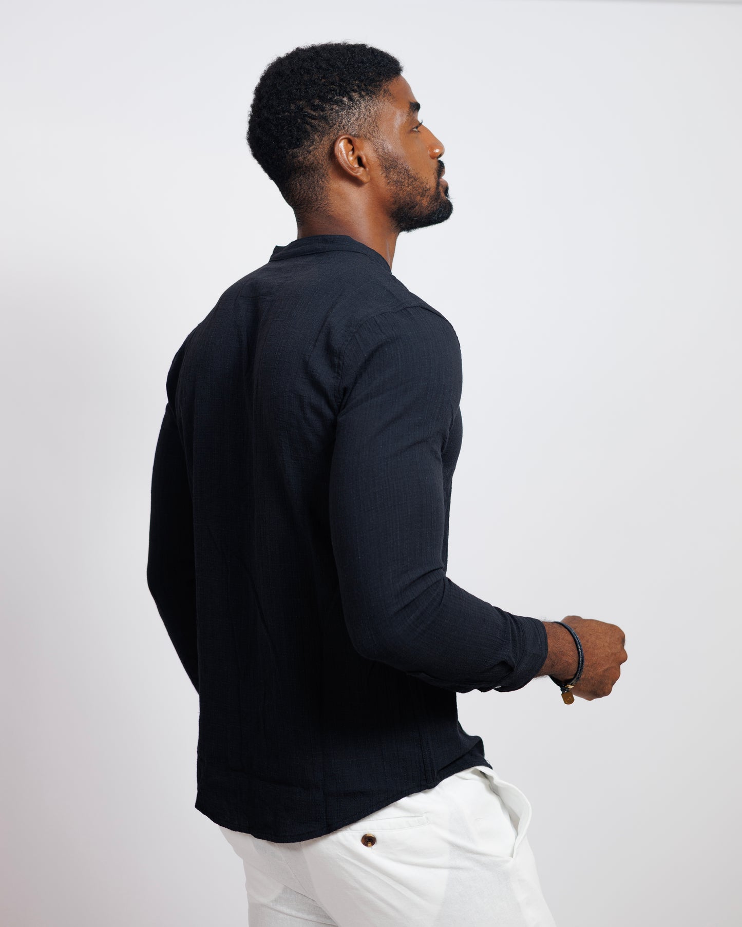 Old Eagle Mandarin Collar Shirt in Black