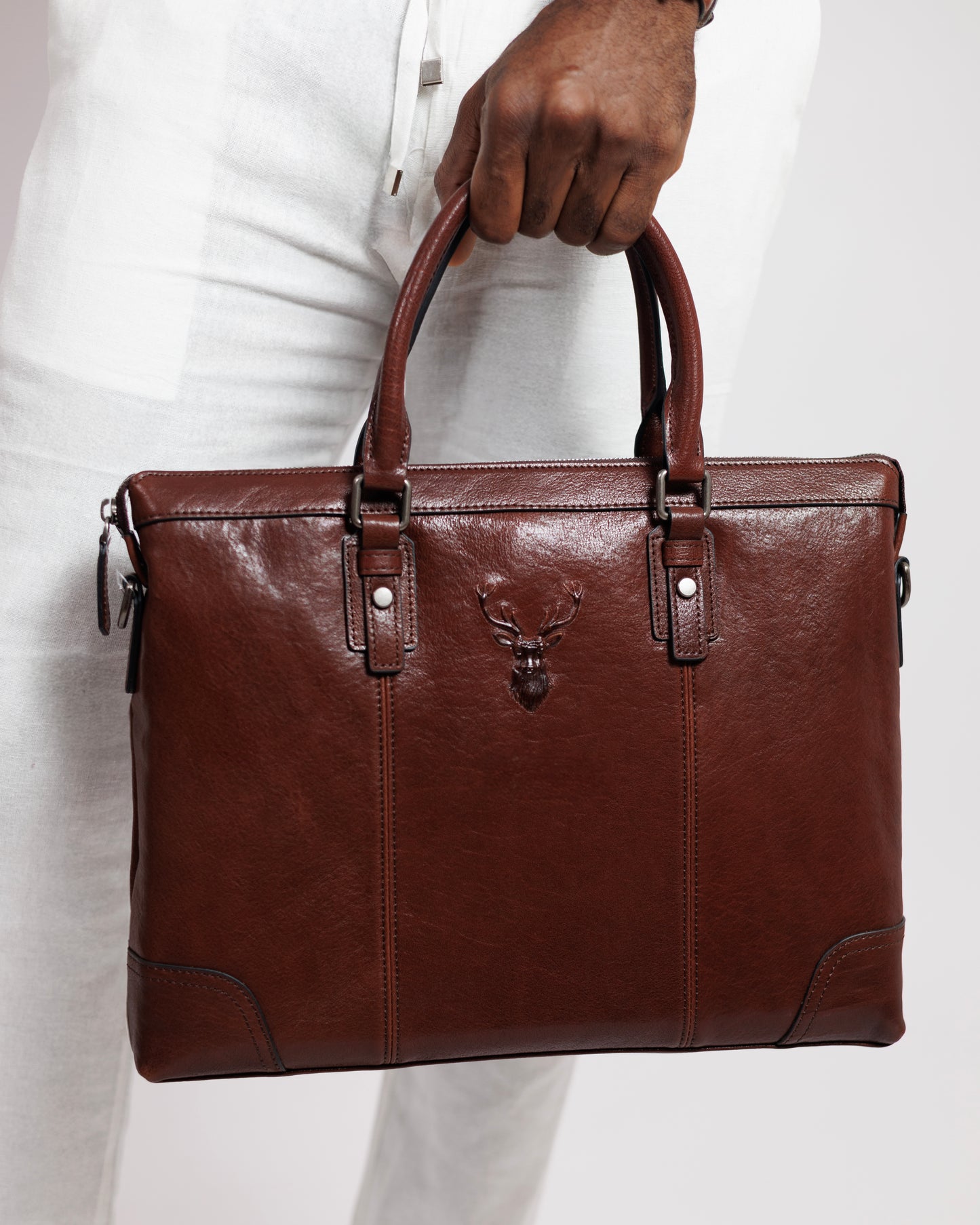 Lorenzo Bellini Stag Head Messenger in Brown