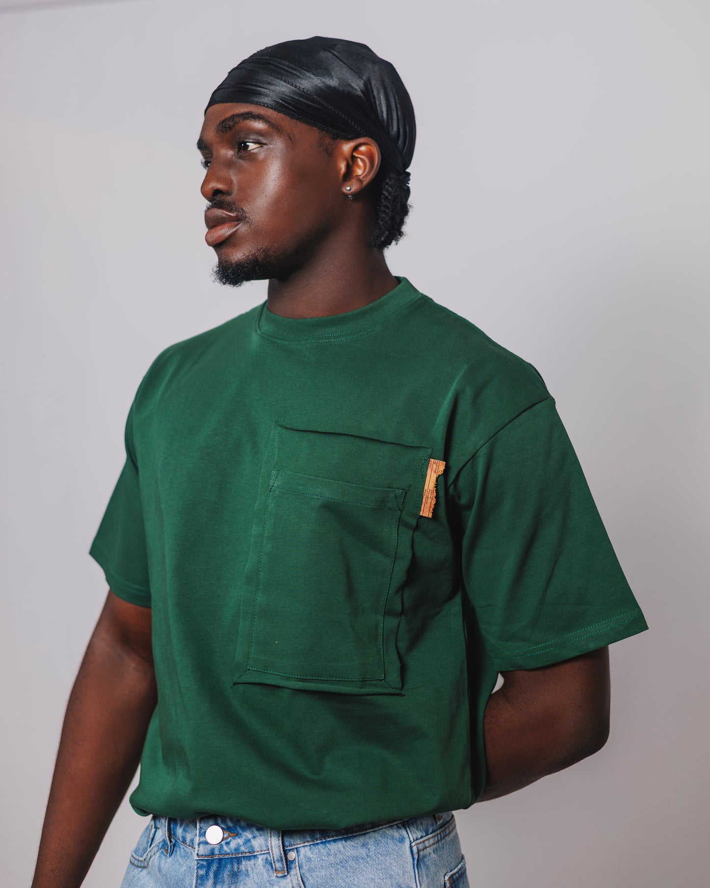 Old Eagle Relaxed Utility Pocket Tee in Forest Green