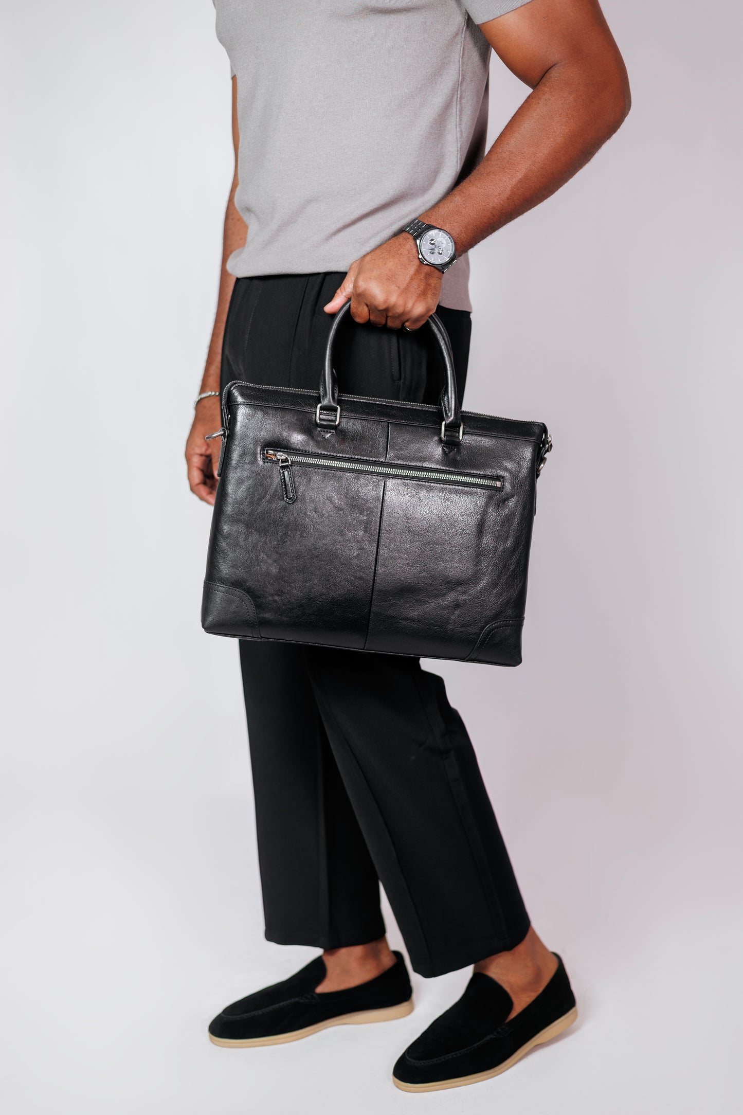 Lorenzo Bellini Stag Head Messenger in Black