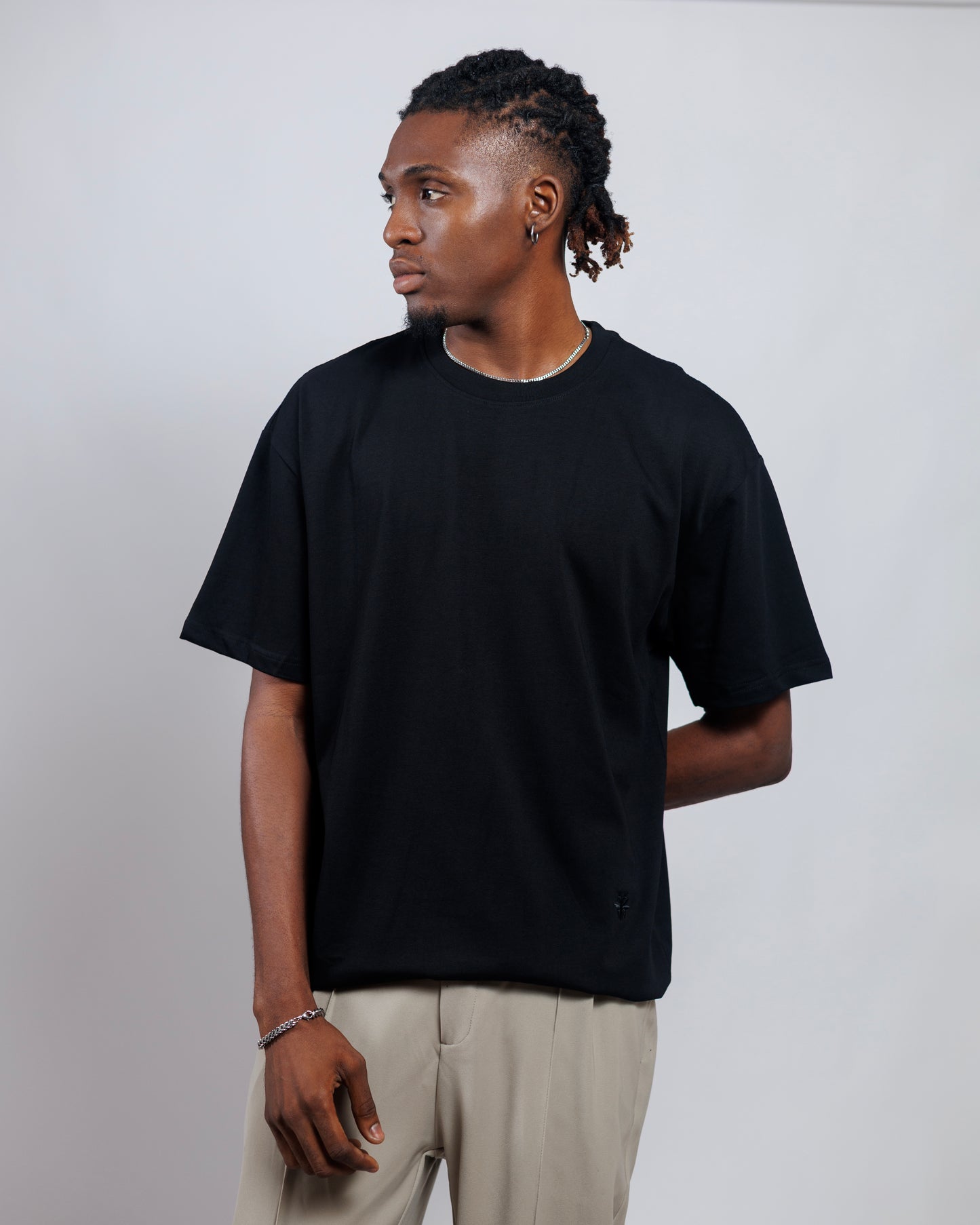 Ood Beetle Relaxed Tee in Jet Black