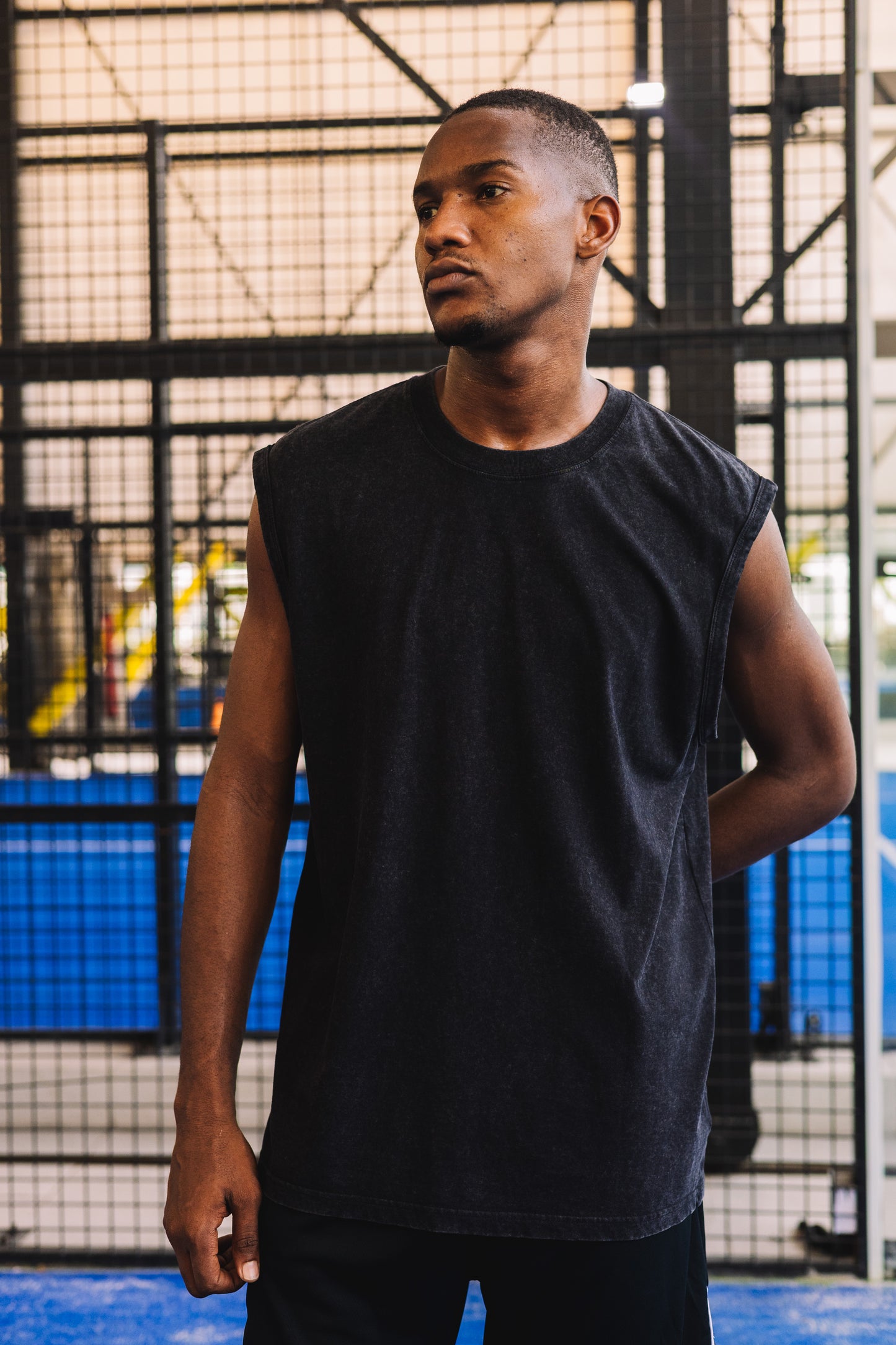 Ood Activ Washed Muscle Tee in Charcoal