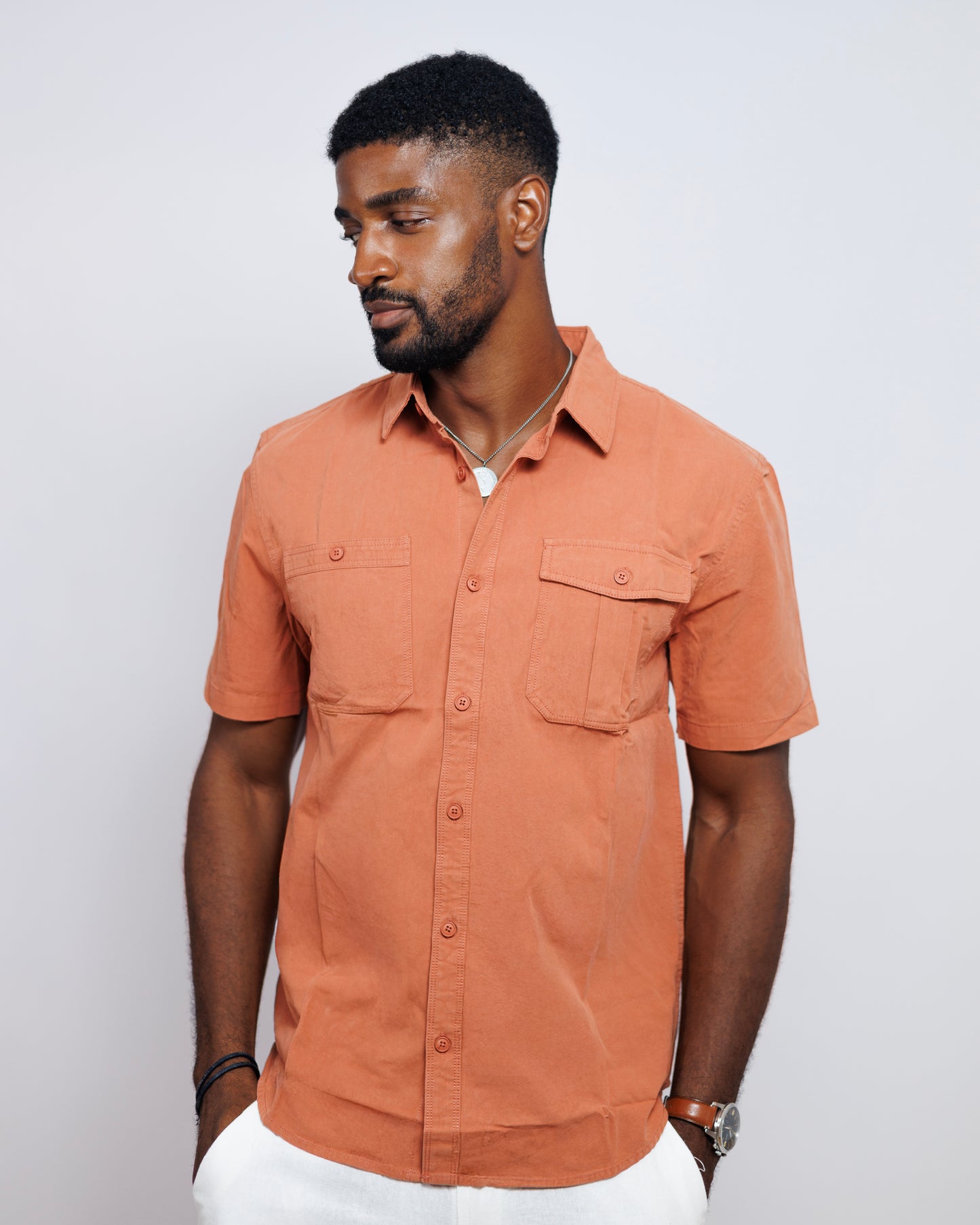 Structured Short-sleeved shirt with Double Chest Pockets in Peach