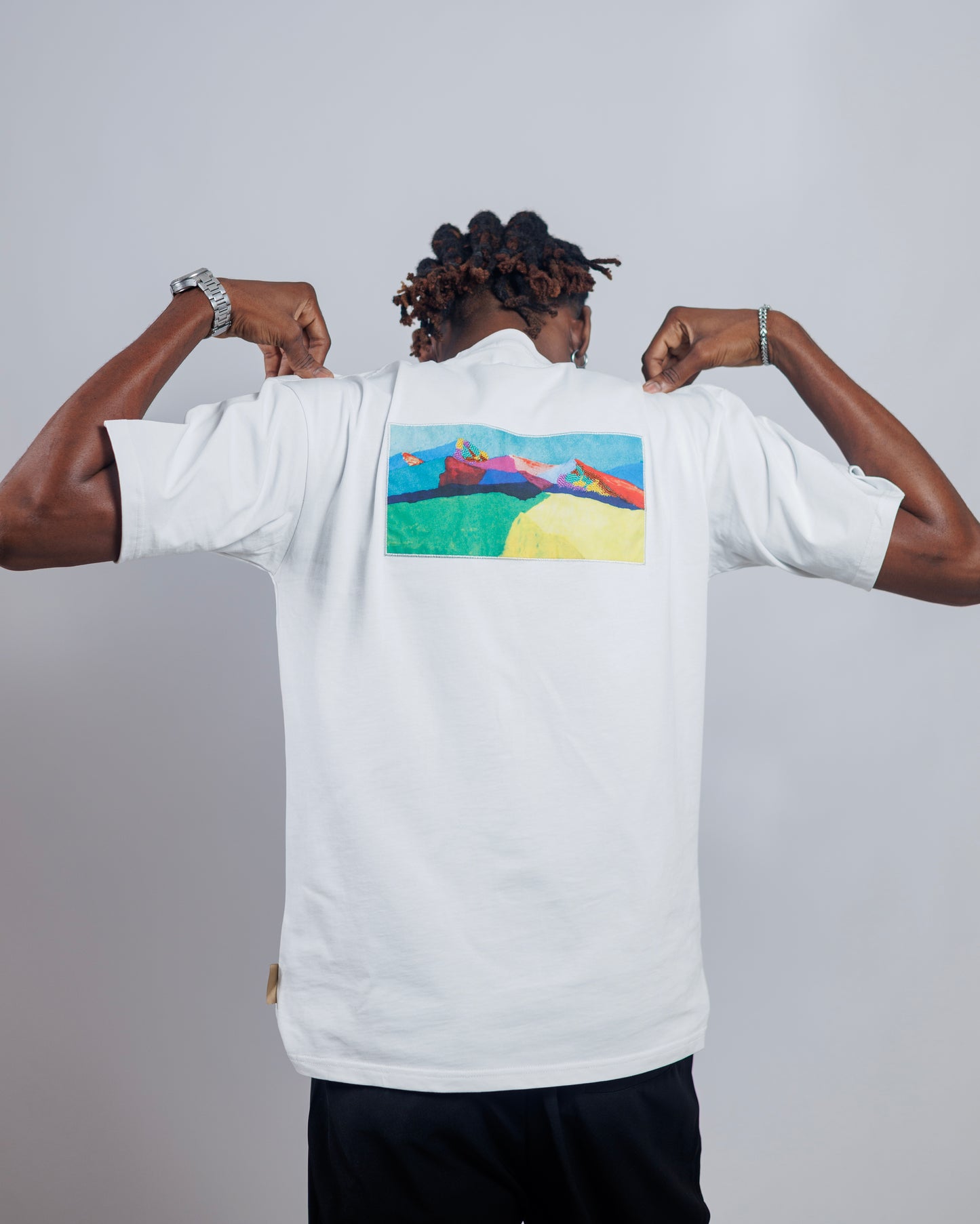 Old Eagle Vista Tee in White